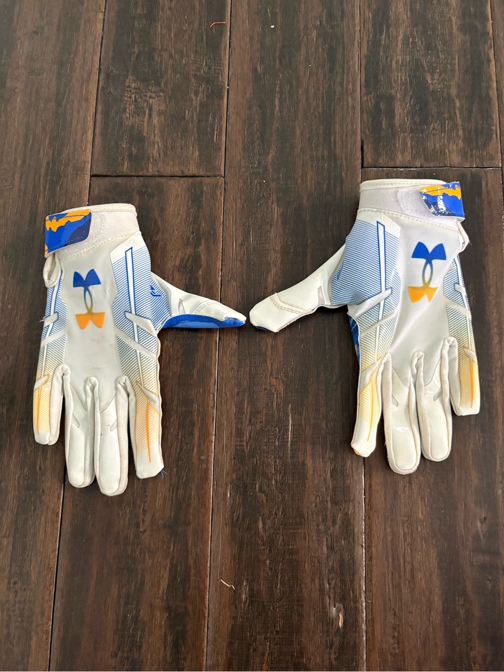 Under Armour Kids White Blue Yellow Performance baseball gloves